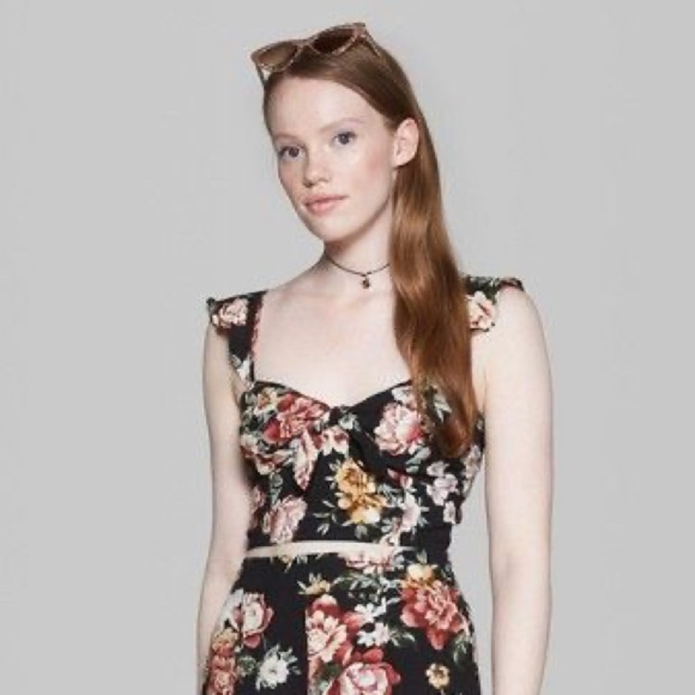 Floral Strappy Flutter Sleeve Crop Top